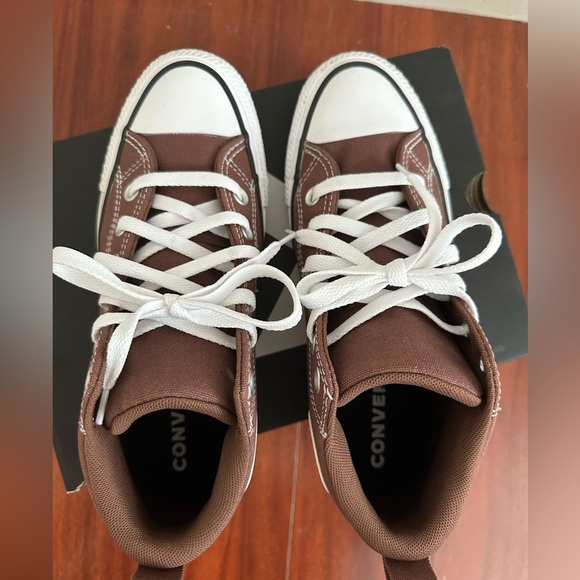 Converse shoes - Picture 5 of 7